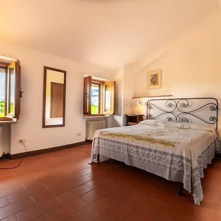 Apartment Exclusive In Vineyard W Pool, And Siena View